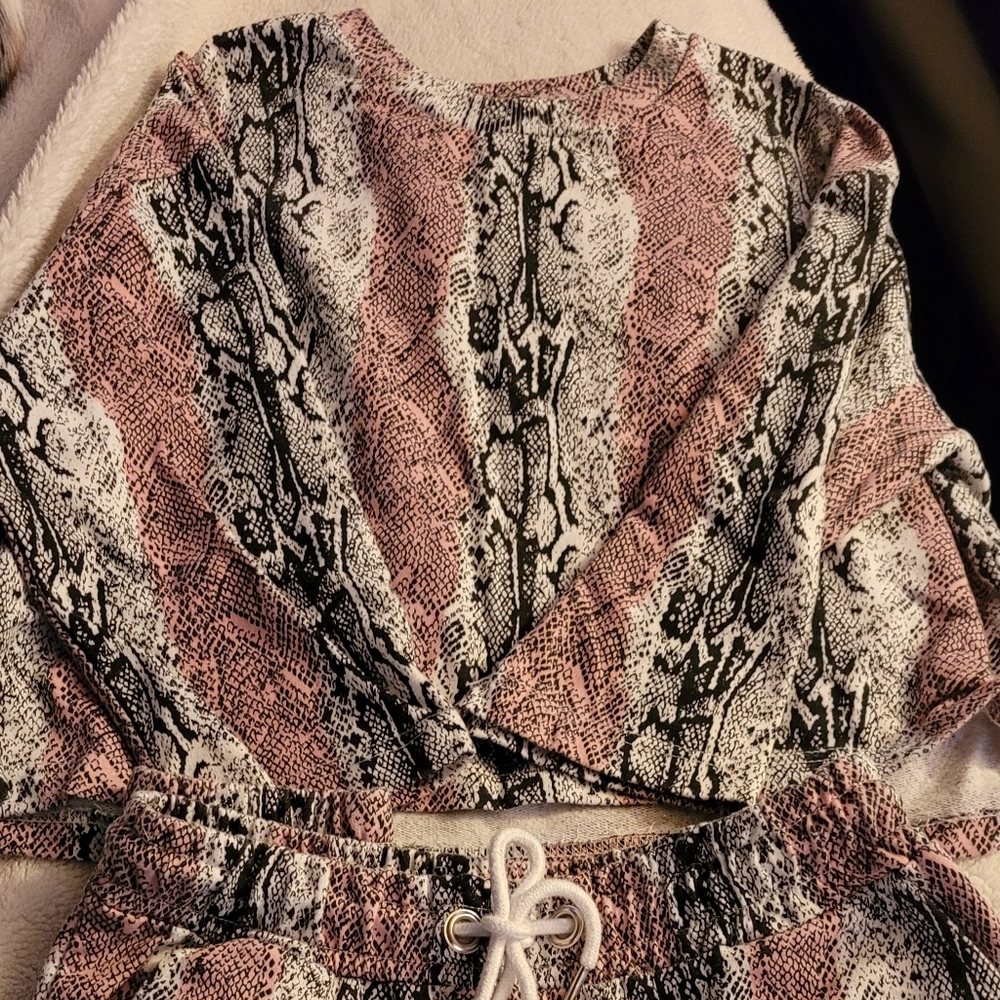 NEW Pink Snakeskin look Jogging set